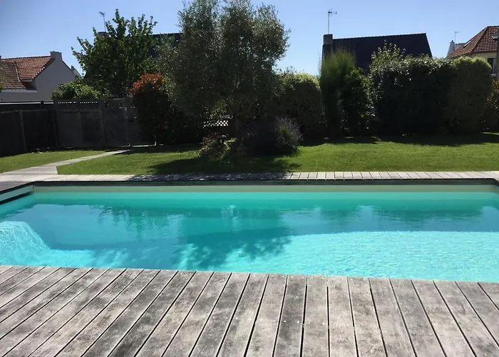 לינה וארוחת בוקר L'oceane 3*